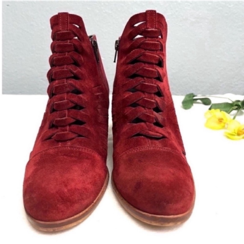Free People Lace-Up Ankle Boots Block Heel Red Suede Sz 8.5